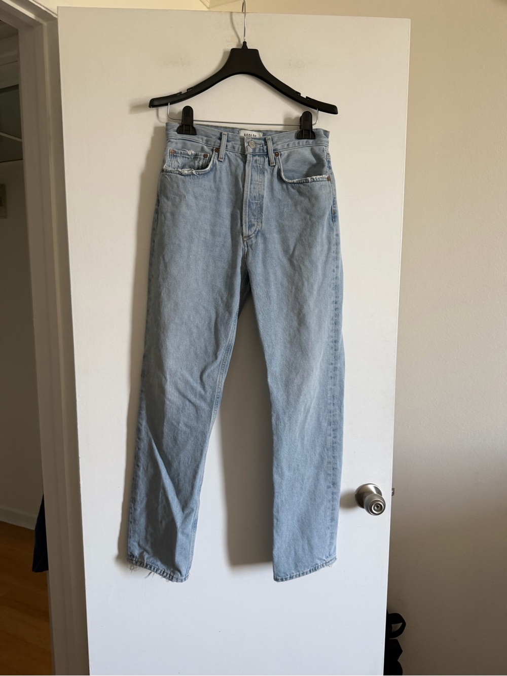 AGOLDE 90’s Pinch Waist Jeans in Focus Lightwash Straight Leg Jean size 26 EUC - Picture 5 of 12